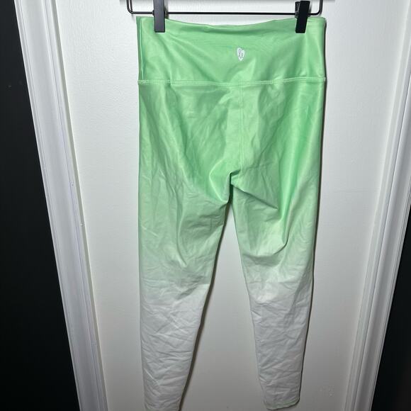 Ellie Green White Gradient Leggings and Sports Bra -2 Piece Set Size Small - Picture 8 of 14